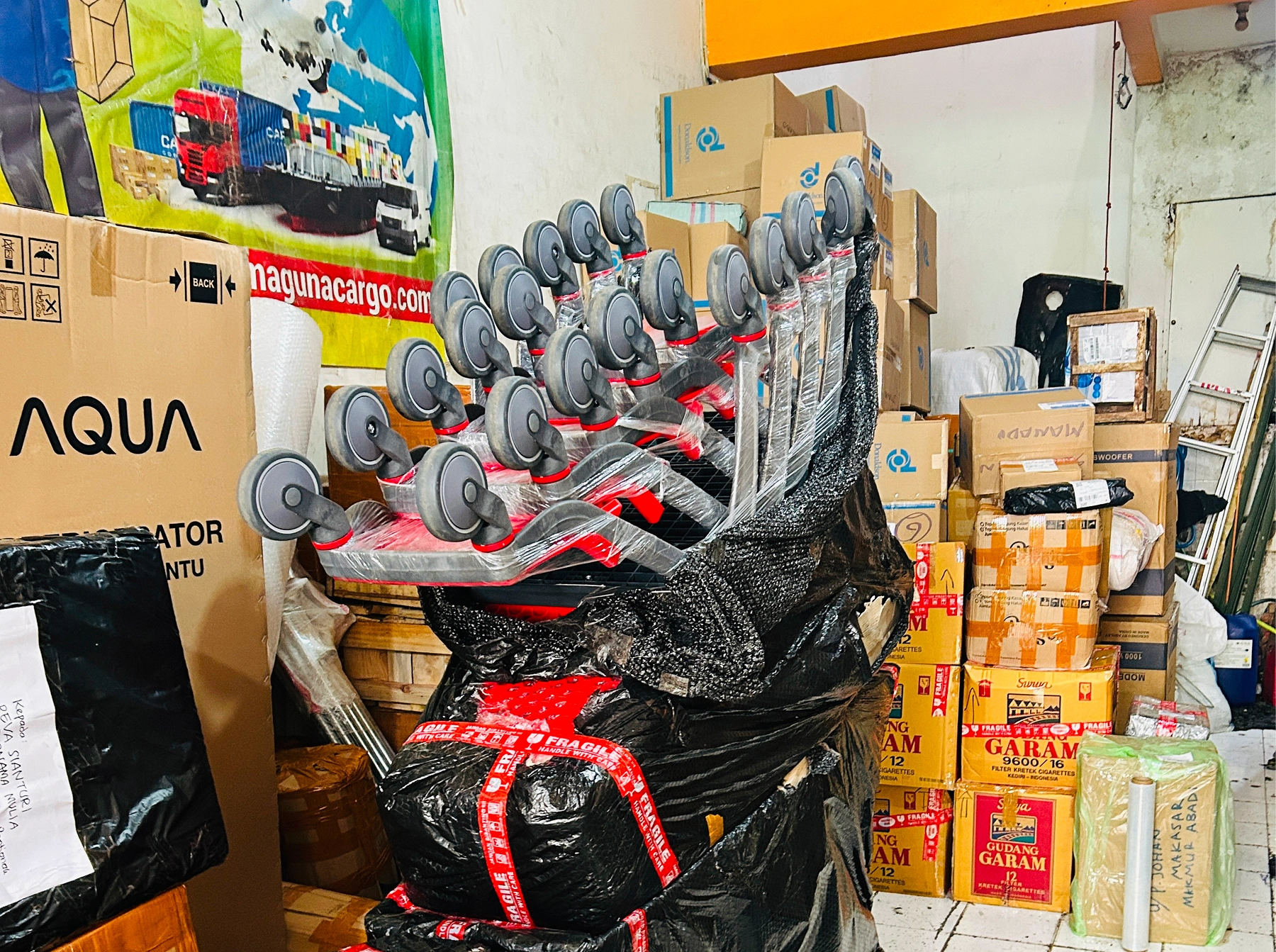 berapa lama kirim ke tomohon dari surabaya menggunakan cargo