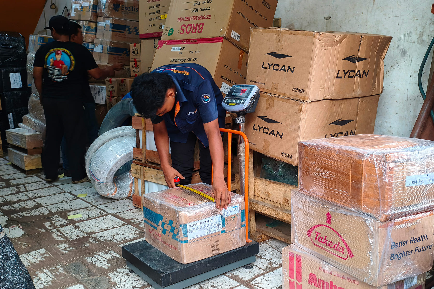 ekspedisi murah surabaya raha dengan pilihan layanan hemat biaya pengiriman