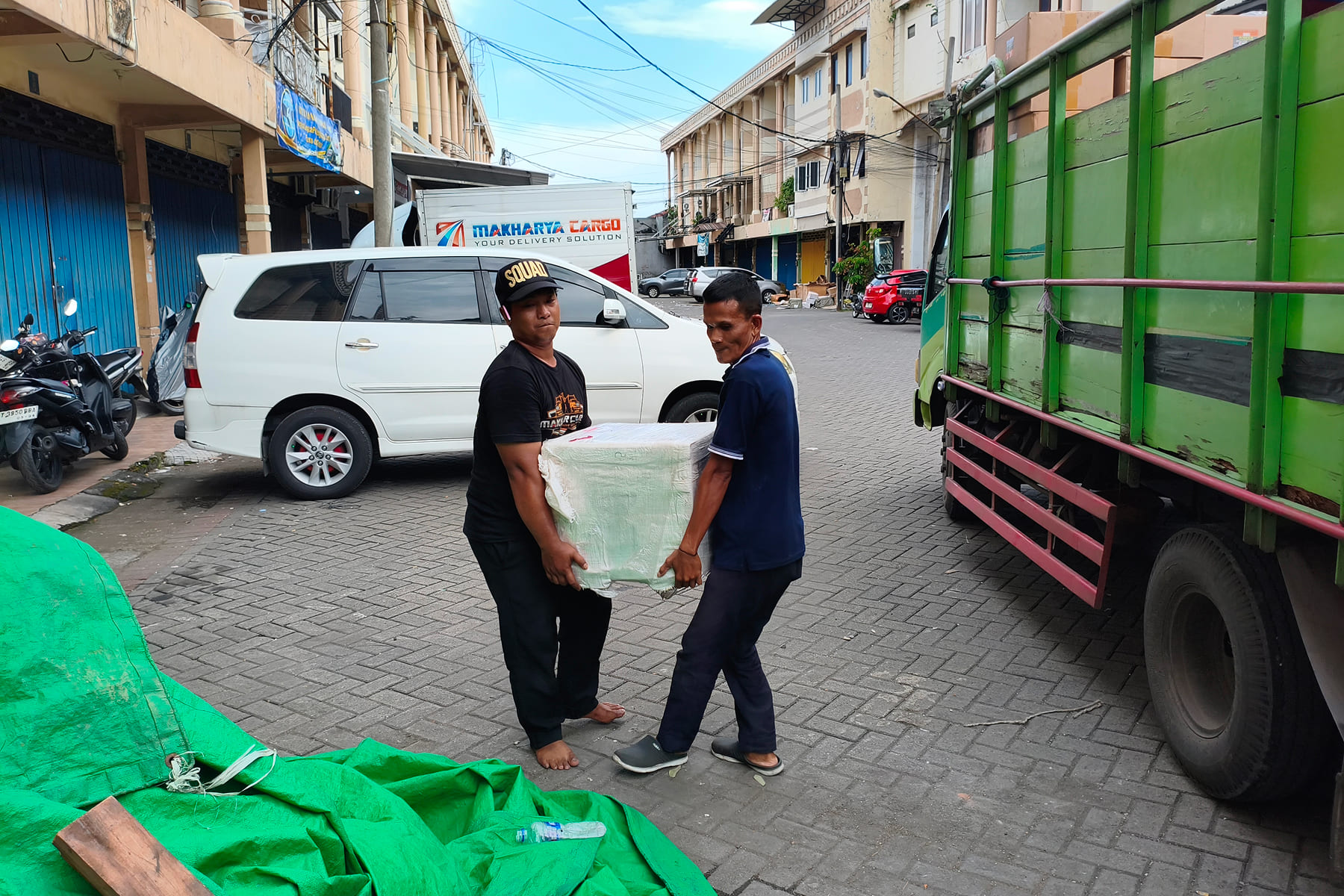 kirim stok toko palopo untuk kebutuhan bisnis rutin
