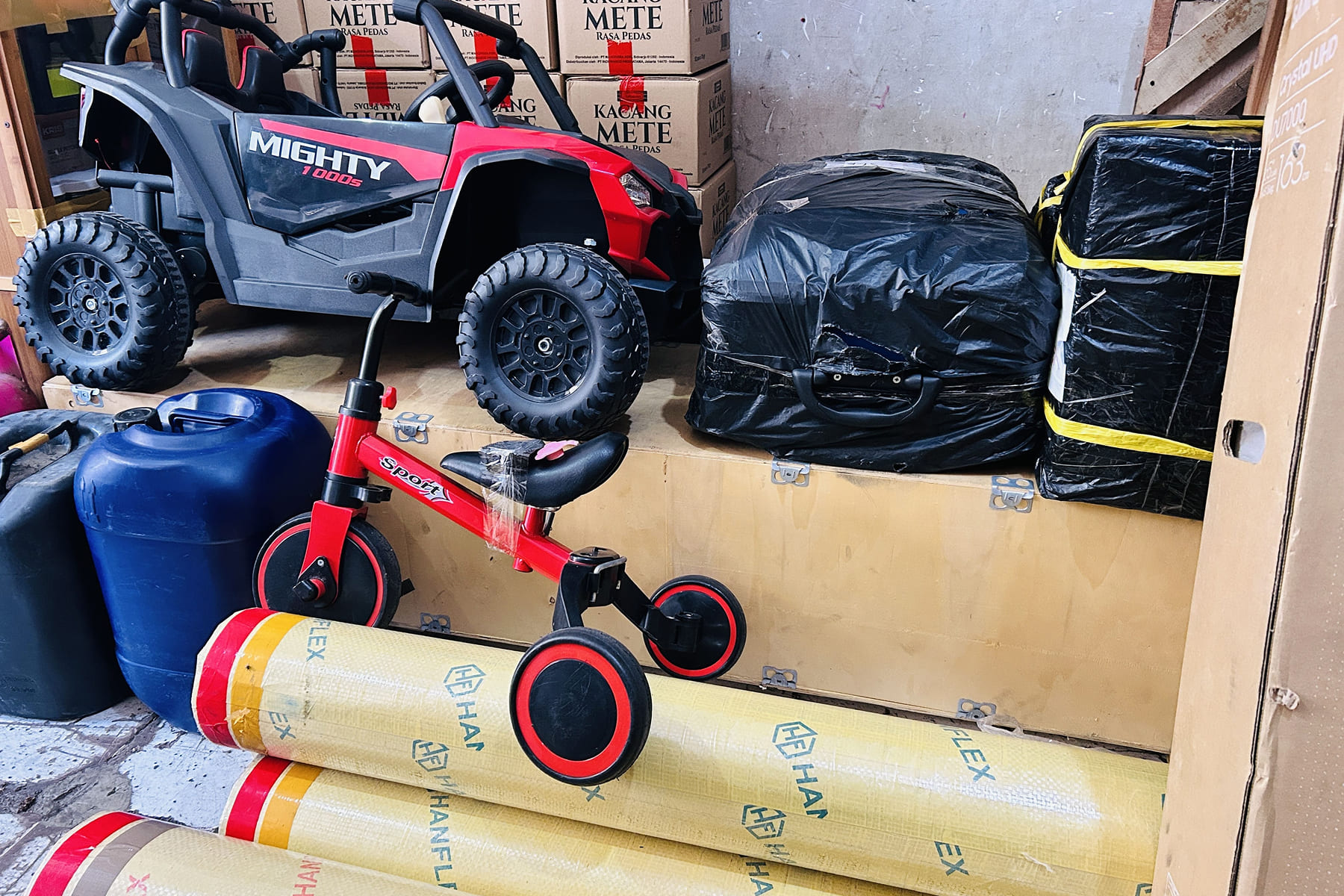 ongkir Surabaya Bitung dihitung berdasarkan berat dan volume barang
