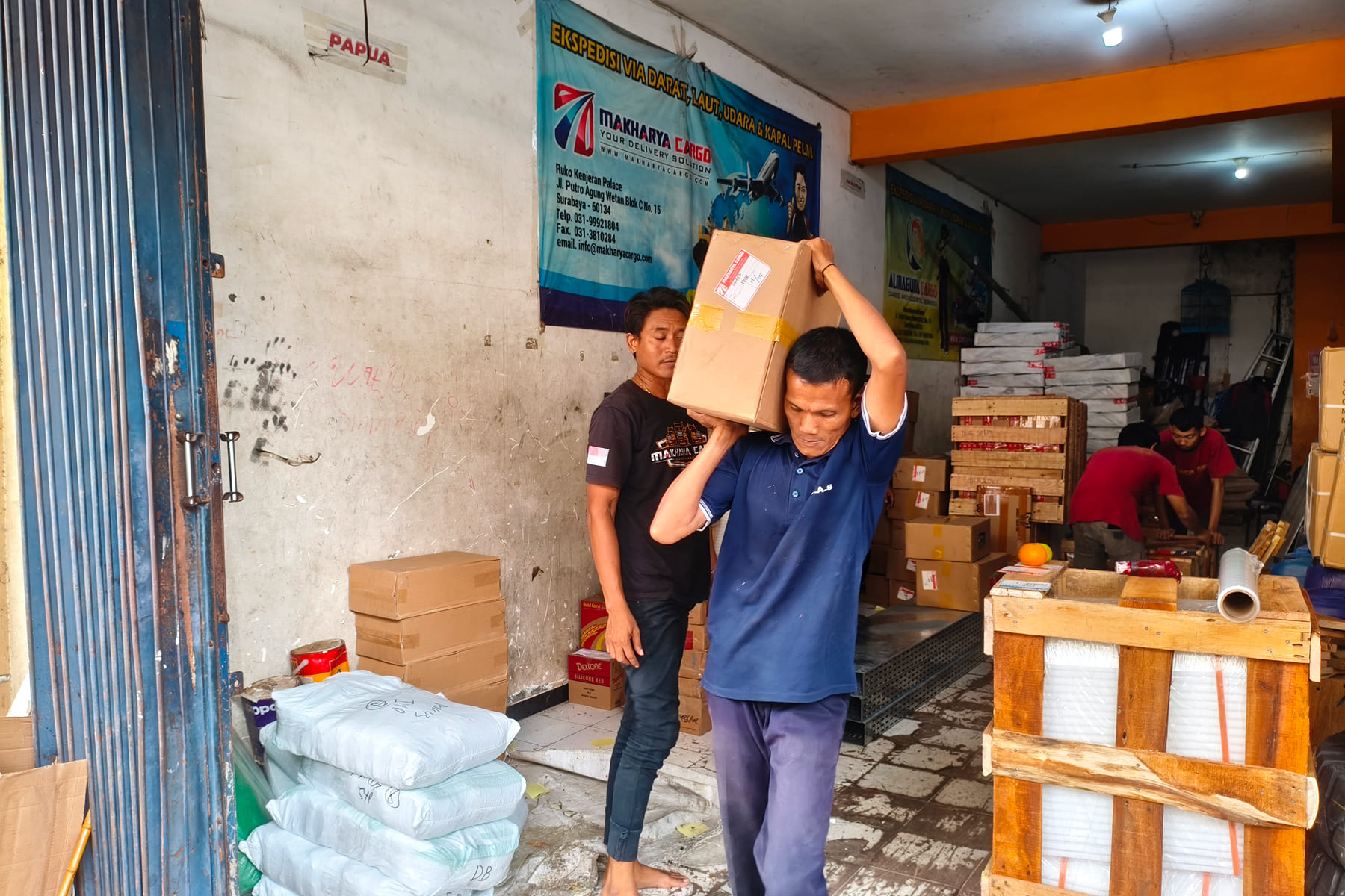 packing cargo aman untuk pengiriman jarak jauh 