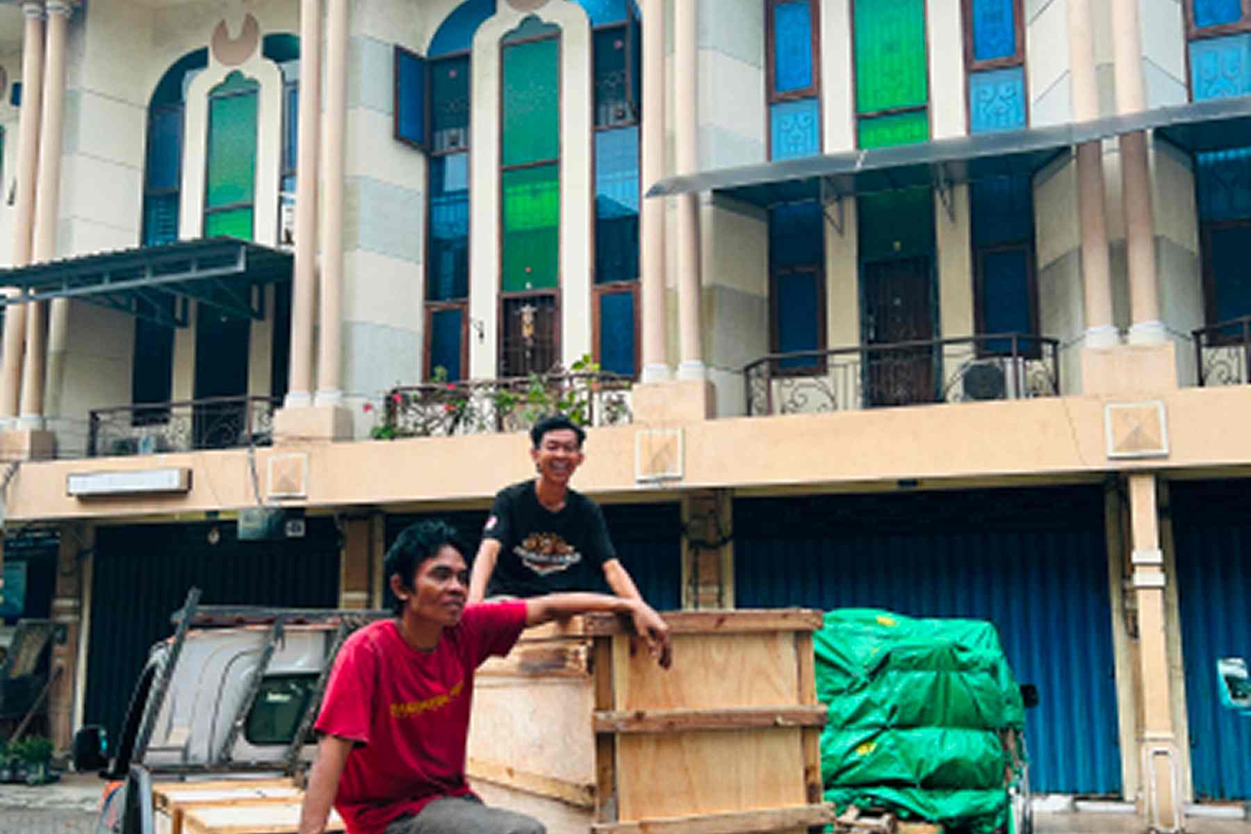 estimasi pengiriman surabaya ke balikpapan