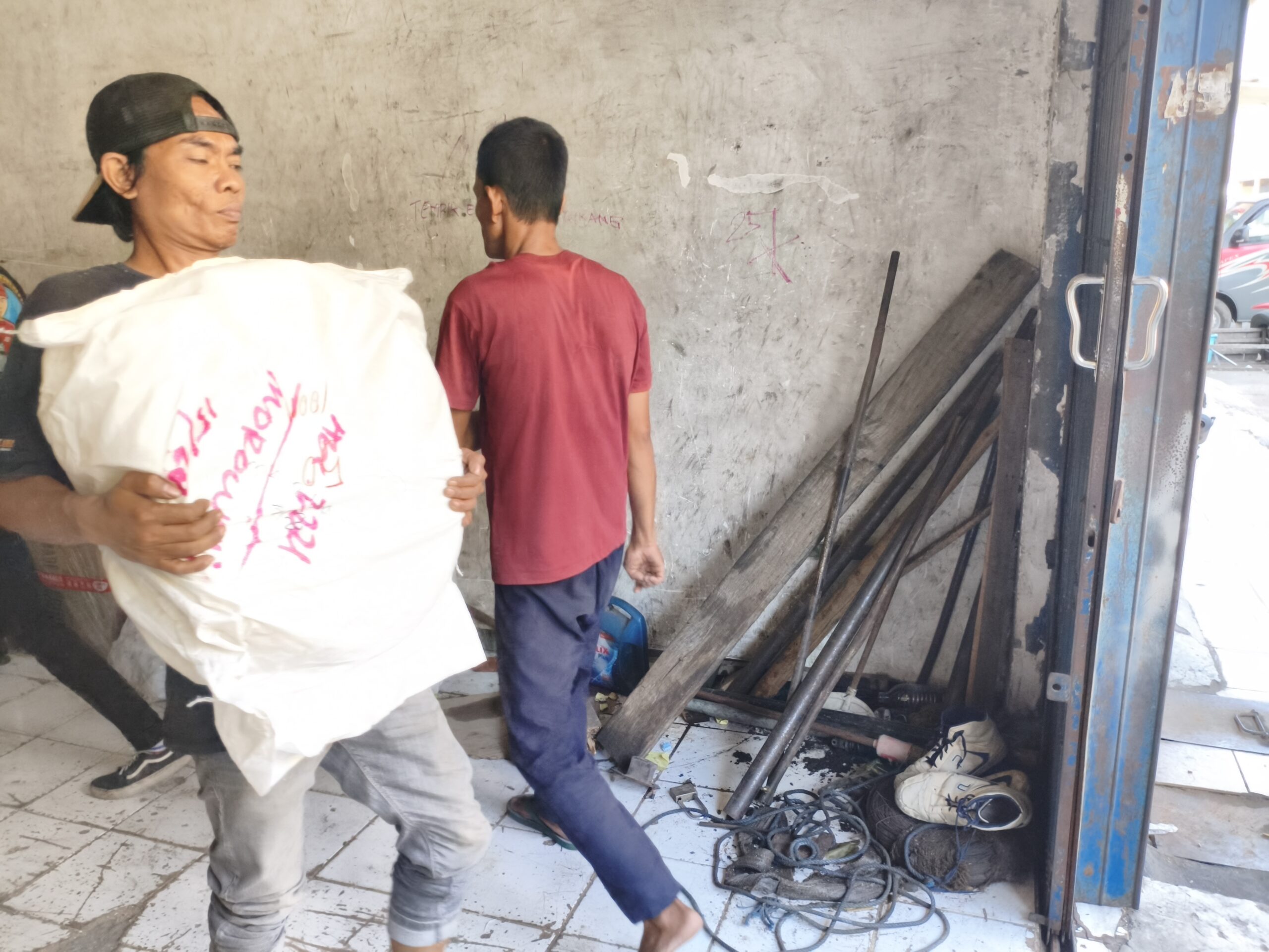 Ongkir Furniture Pontianak