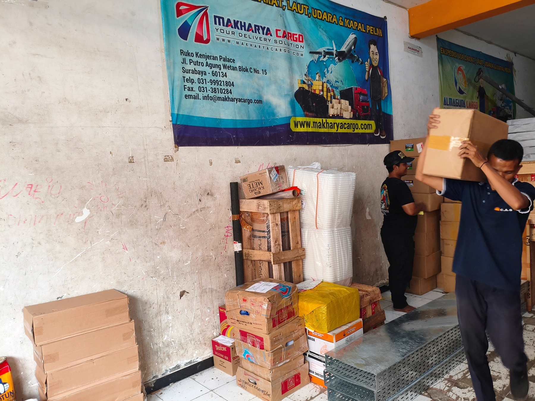 kirim barang pecah belah aman menggunakan packing kayu