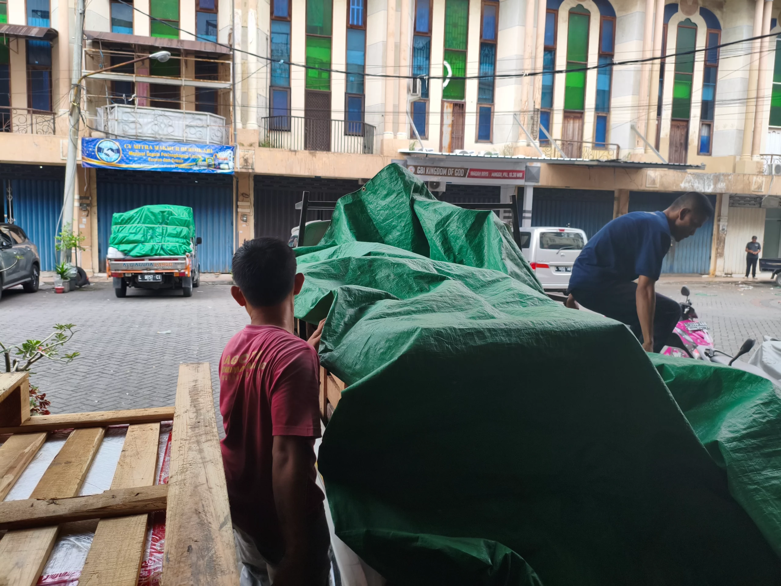 Lama pengiriman ke Sorong untuk cargo laut