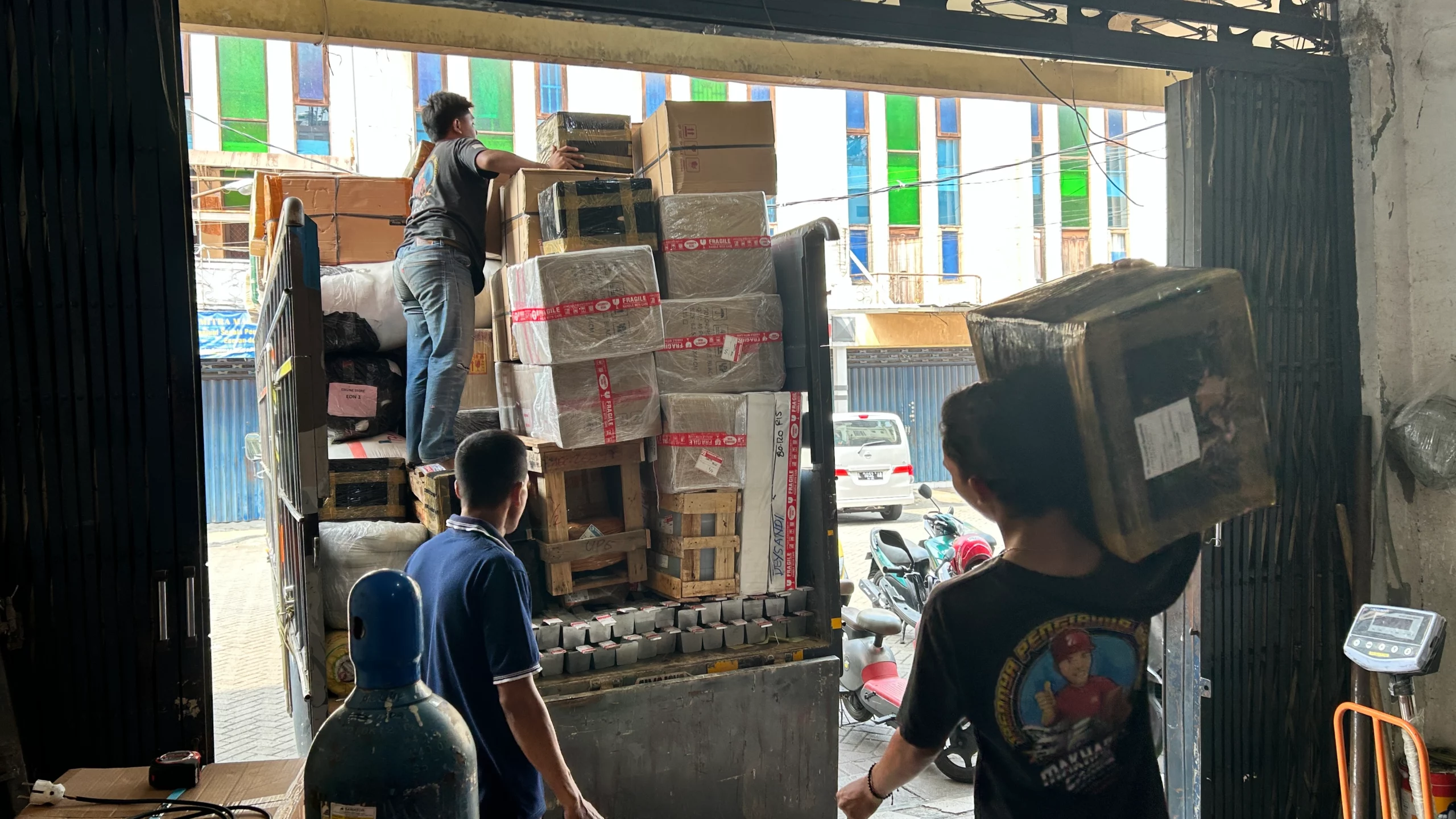 ongkir cargo timika berdasarkan sistem volume barang
