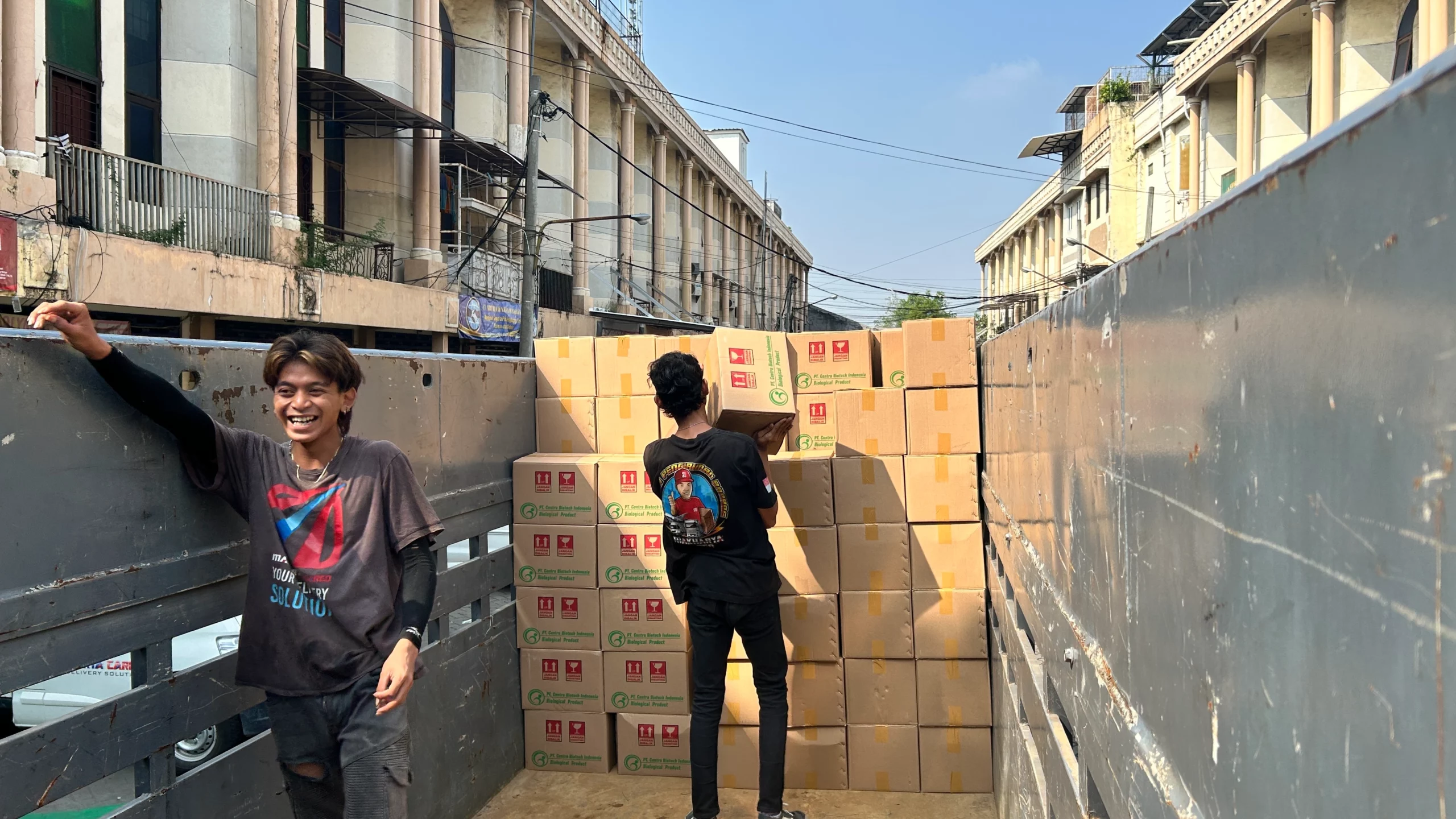 Ongkir Surabaya Timika untuk pengiriman barang besar via cargo laut