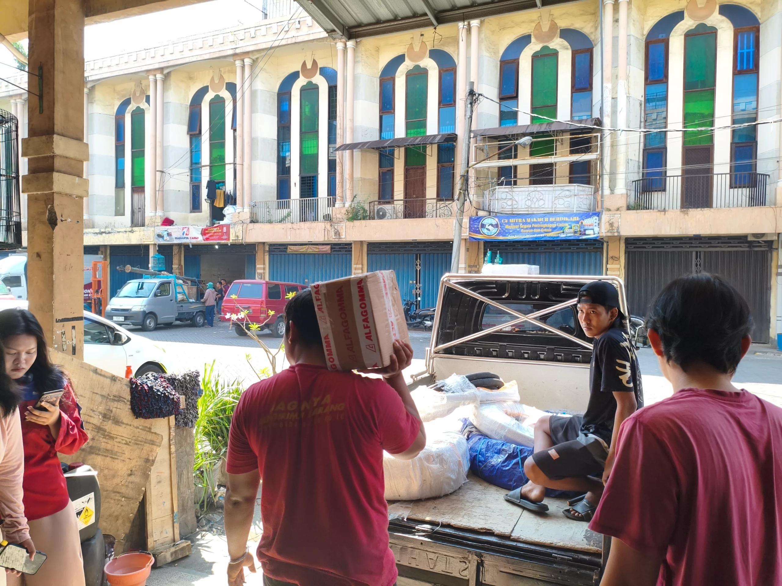 packing aman luar pulau untuk barang pecah belah dan elektronik