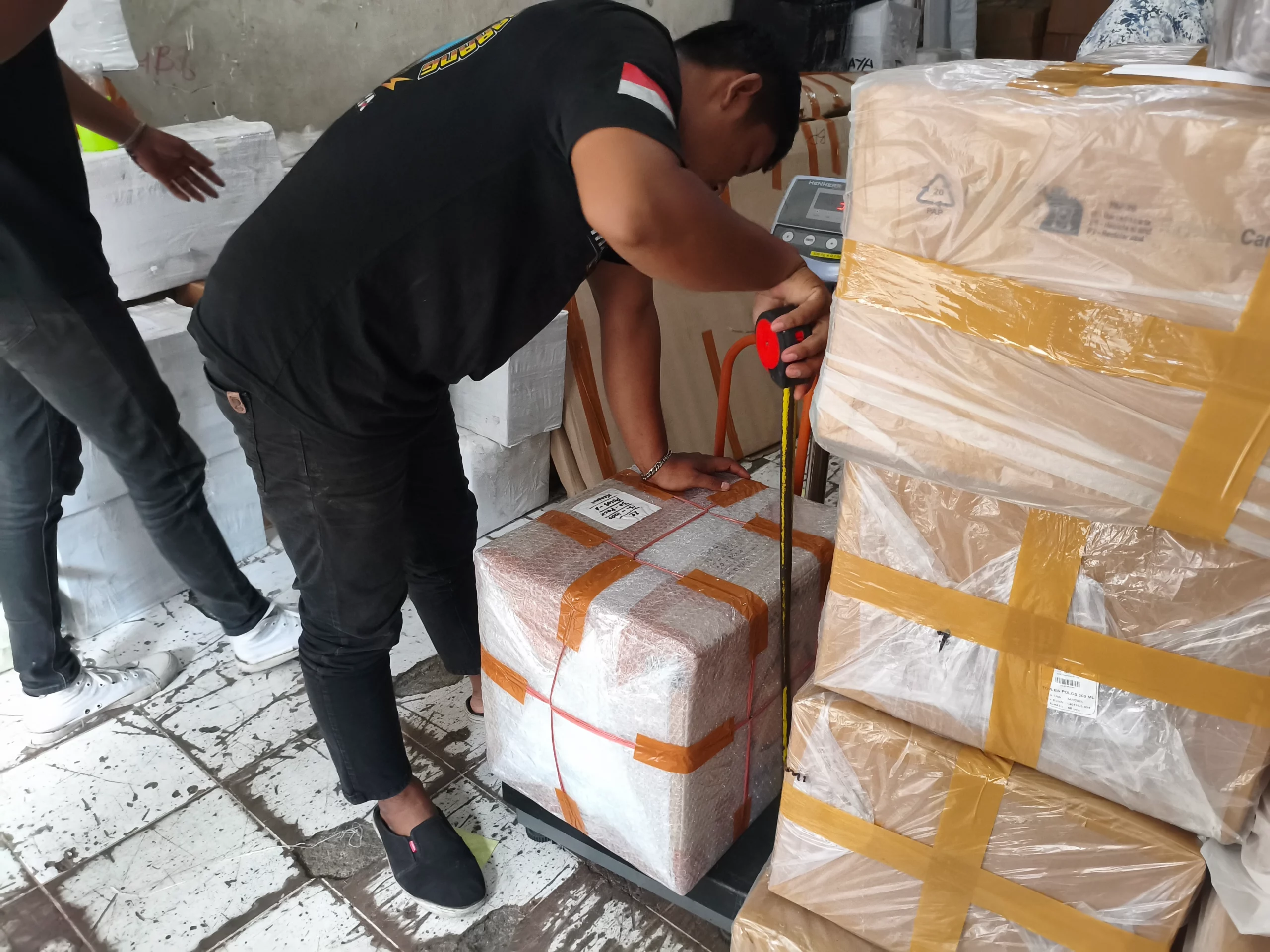 ekspedisi elektronik surabaya gowa