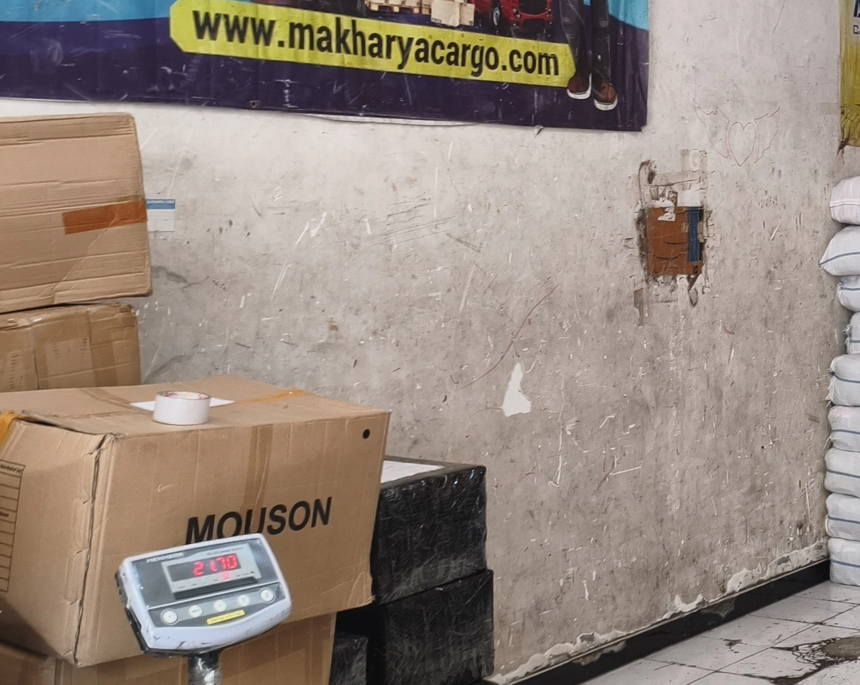 Asuransi cargo Surabaya Manggar sebagai perlindungan barang bernilai tinggi