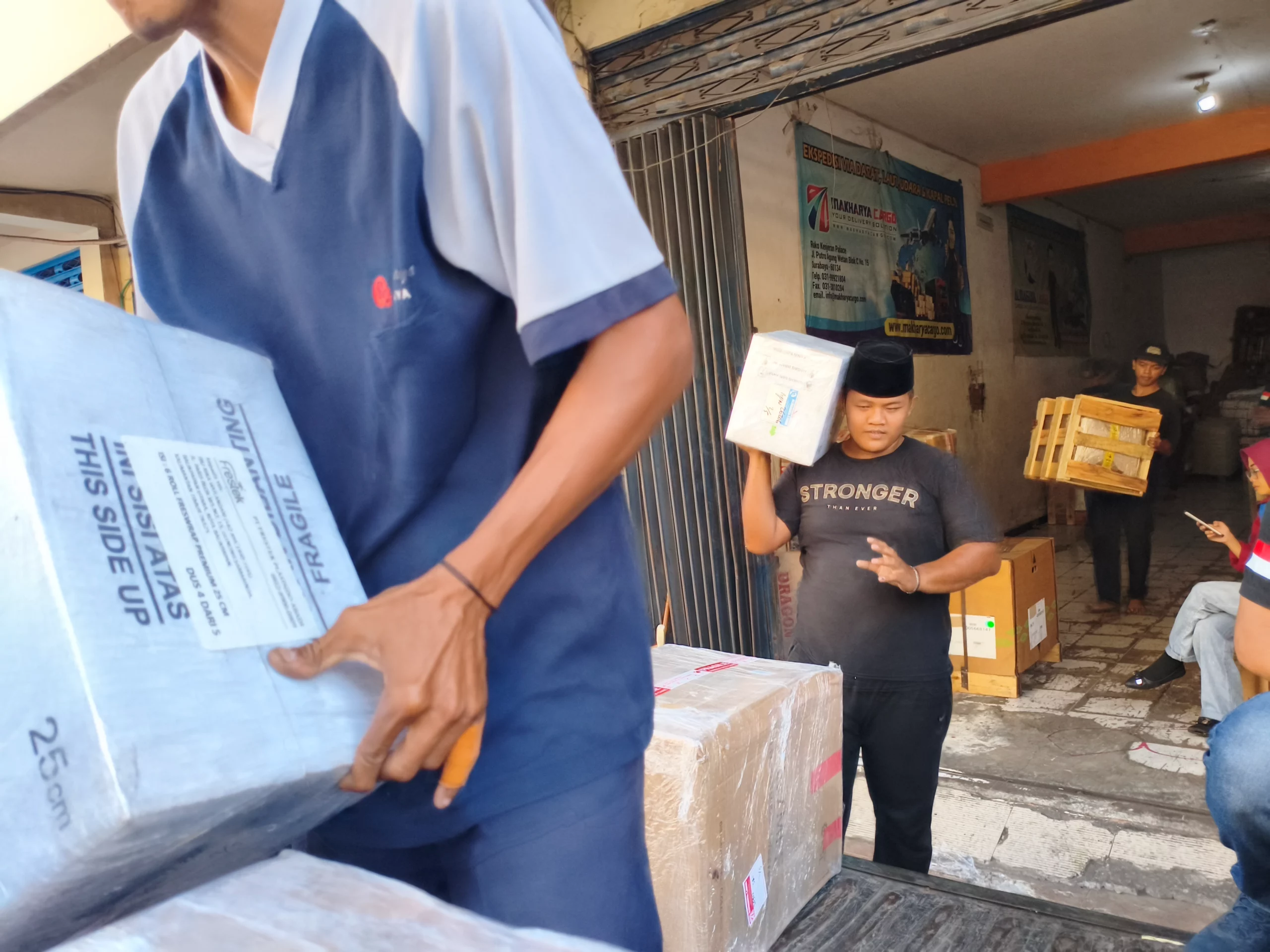Kubikasi pengiriman Tanah Grogot untuk menentukan estimasi biaya cargo berdasarkan volume barang.